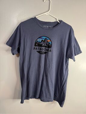 Patagonia Slate Blue Short Sleeve Logo Tee Size Large